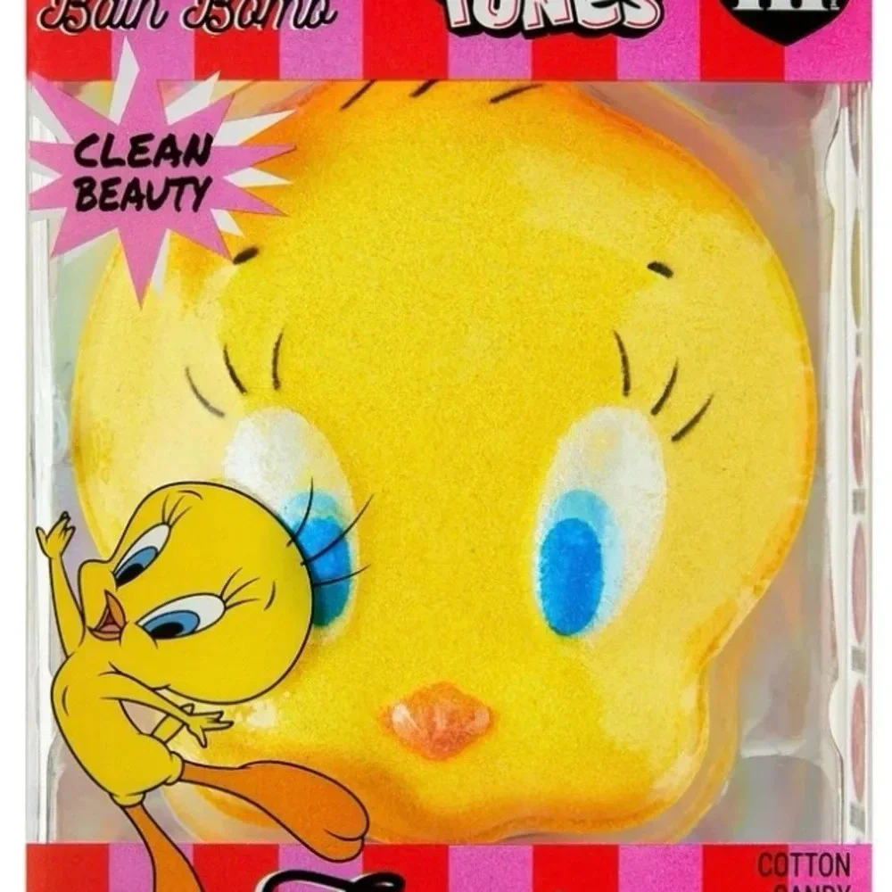 NWT Looney Tunes x Hi Peach Layne Bundle 3 Hand Painted Bath Bombs & Spa Box